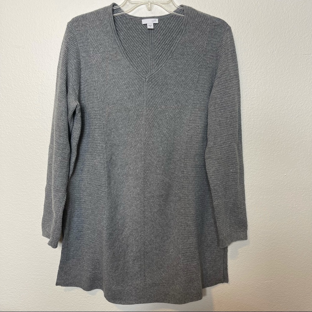 J Jill knitted light grey V-neck sweater